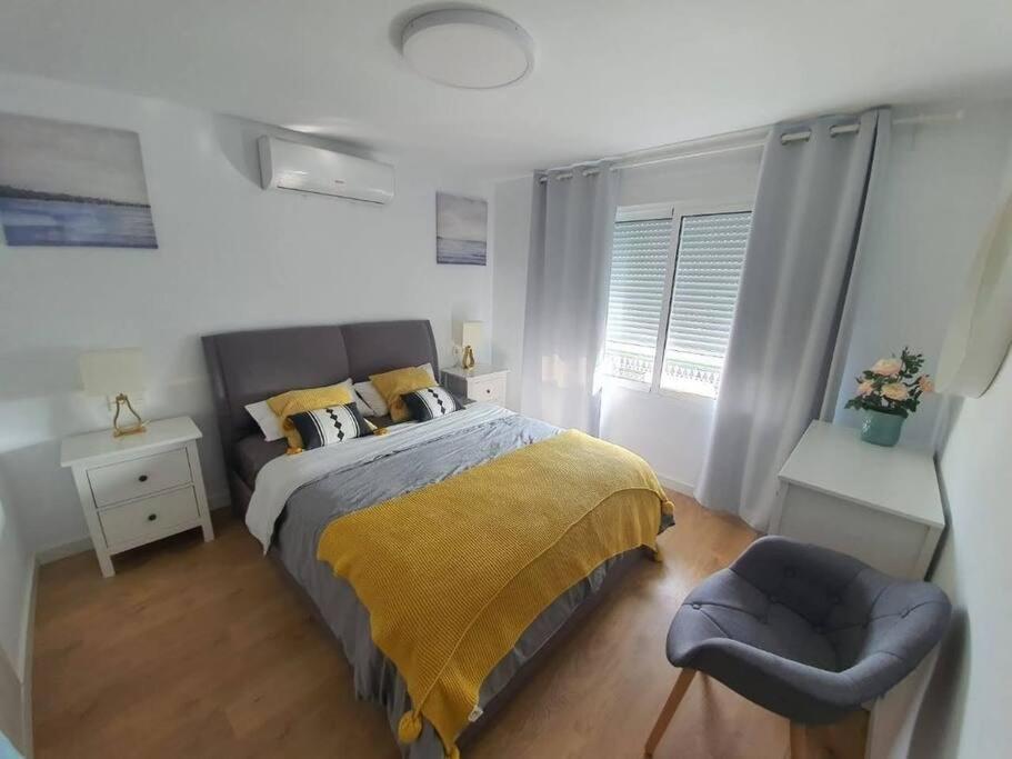 Beautiful Sea Views Cozy Apartment 350 M From Beach เบนัลมาเดนา ภายนอก รูปภาพ