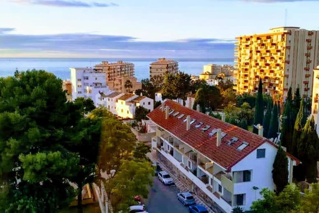 Beautiful Sea Views Cozy Apartment 350 M From Beach เบนัลมาเดนา ภายนอก รูปภาพ