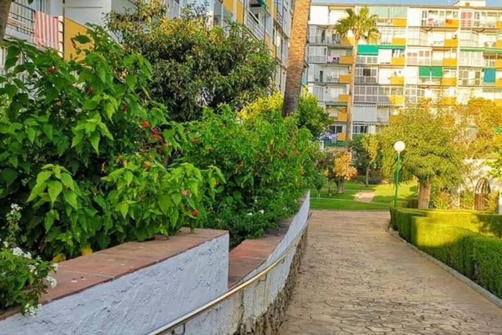 Beautiful Sea Views Cozy Apartment 350 M From Beach เบนัลมาเดนา ภายนอก รูปภาพ