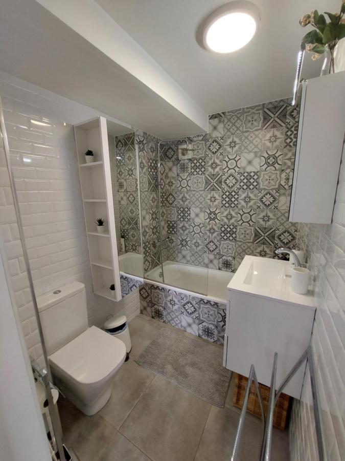 Beautiful Sea Views Cozy Apartment 350 M From Beach เบนัลมาเดนา ภายนอก รูปภาพ