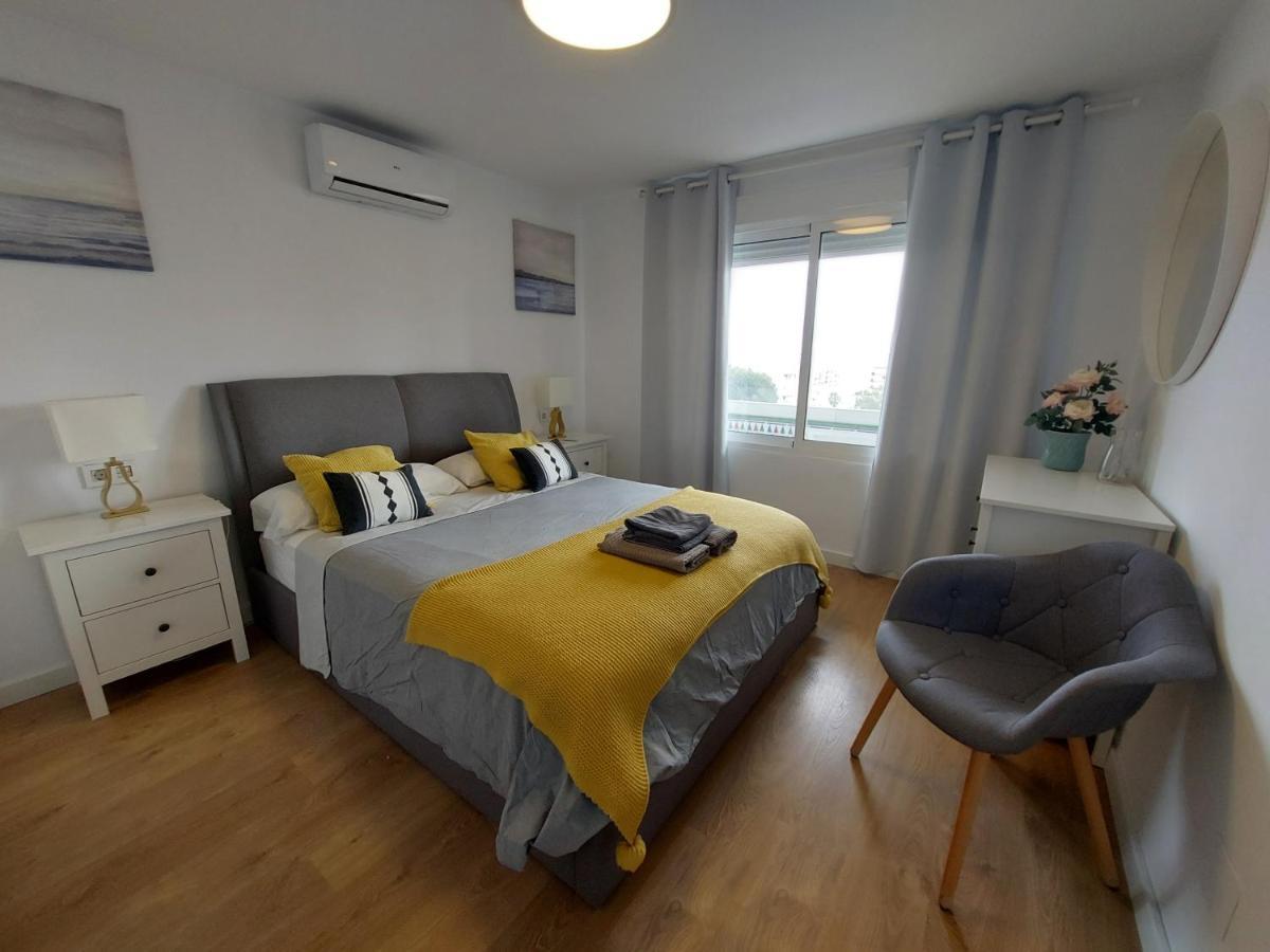 Beautiful Sea Views Cozy Apartment 350 M From Beach เบนัลมาเดนา ภายนอก รูปภาพ